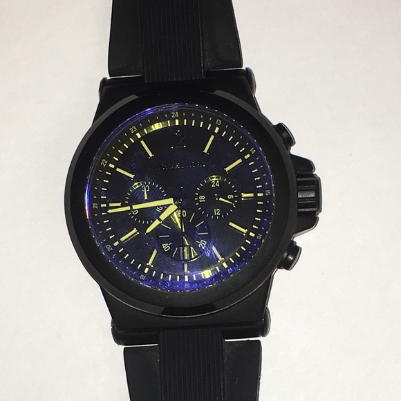 Michael Kors Dylan Black Dial Chronograph watch - Picture 4 of 5